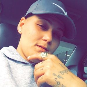 Meet your Posher, Cesely